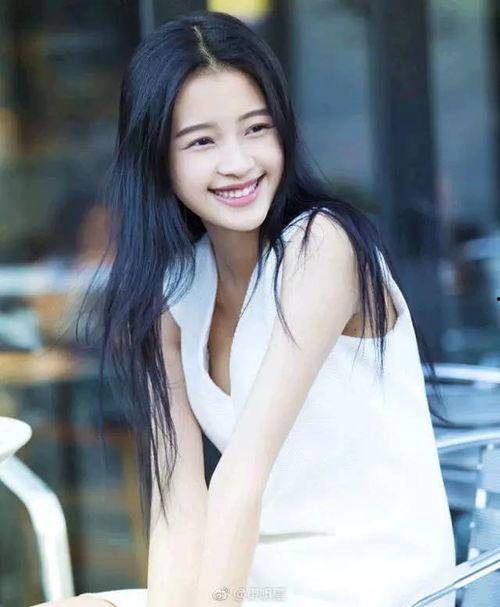 娱乐吃瓜李沁,从昆曲到影视，实力派演员的成长之路