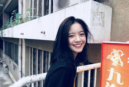娱乐圈李庚希吃瓜事件真相,真相与争议交织的星途历程