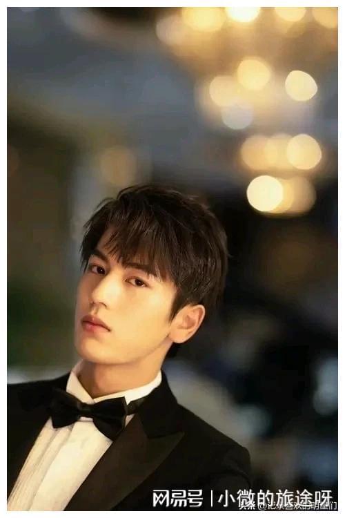 娱乐吃瓜君男演员,男演员背后的故事与成长历程